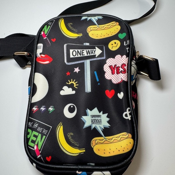 LD like dreams unisex crossbody bag - Picture 3 of 9